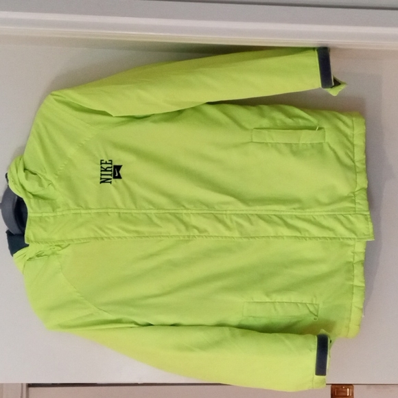Nike Lime Green Jacket Age 10-12 - Picture 2 of 5